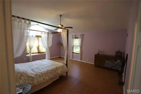 Bedroom - 11697 John Emling Rd, Bismarck, MO 63624 photo 4 of 6
