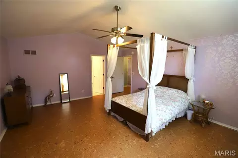 Bedroom - 11697 John Emling Rd, Bismarck, MO 63624 photo 5 of 6