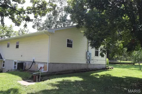 Exterior - 11697 John Emling Rd, Bismarck, MO 63624 photo 4 of 15