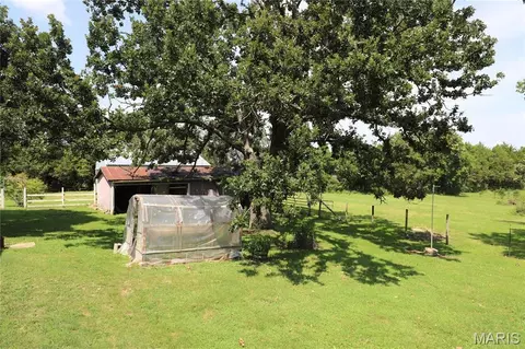 Exterior - 11697 John Emling Rd, Bismarck, MO 63624 photo 8 of 15