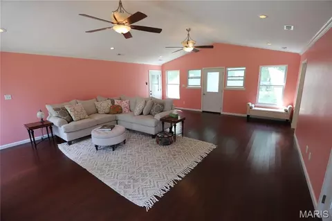 Living - 11697 John Emling Rd, Bismarck, MO 63624 photo 2 of 3