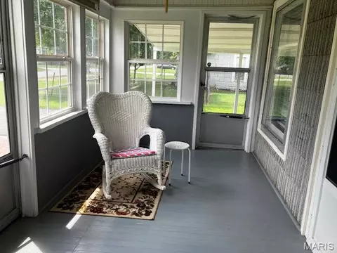 Exterior - 504 Sarff Ave, Gideon, MO 63848 photo 3 of 4