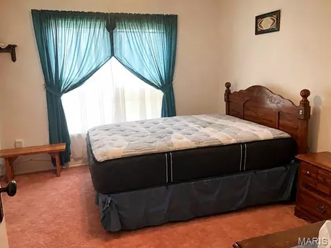 Bedroom - 504 Sarff Ave, Gideon, MO 63848 photo 1 of 2