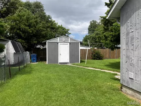 Exterior - 504 Sarff Ave, Gideon, MO 63848 photo 4 of 4