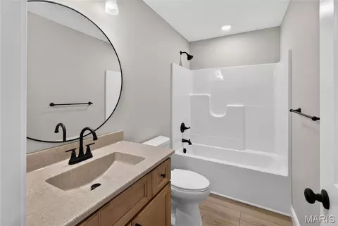 Bath - 5176 Caney Fork St, Jackson, MO 63755 photo 3 of 3