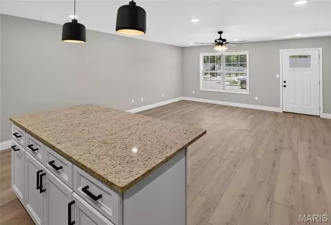 Living - 5176 Caney Fork St, Jackson, MO 63755 photo 2 of 3
