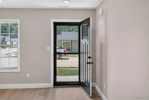 Entry Way - 5176 Caney Fork St, Jackson, MO 63755 photo 1 of 2