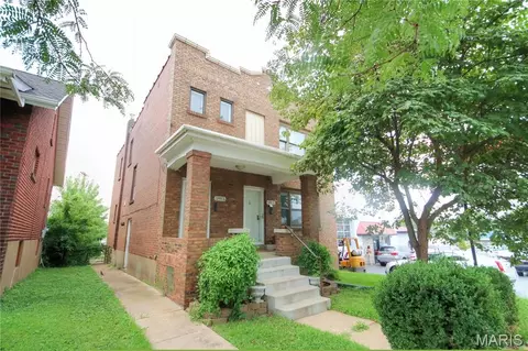 5912 Arsenal St, Saint Louis, MO 63139