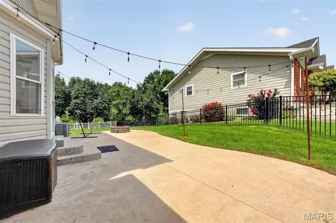 Exterior - 701 Loretta Dr, O'fallon, MO 63366 photo 6 of 17