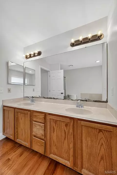 Bath - 701 Loretta Dr, O'fallon, MO 63366 photo 4 of 8