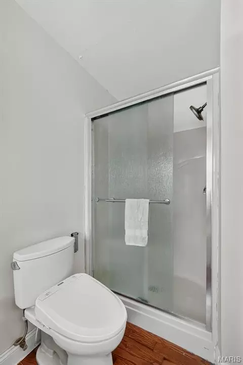 Bath - 701 Loretta Dr, O'fallon, MO 63366 photo 6 of 8