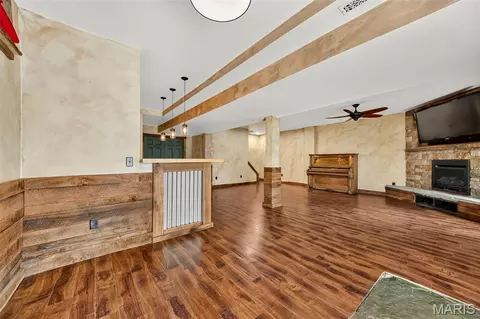 Living - 701 Loretta Dr, O'fallon, MO 63366 photo 13 of 13