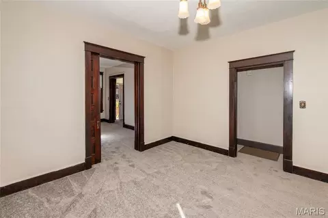 Entry Way - 629 E C St, Belleville, IL 62220 photo 4 of 4