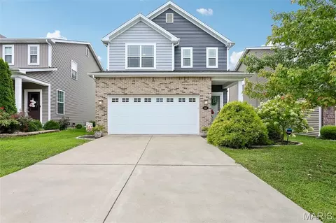 110 Katiemist Dr, Cottleville, MO 63376