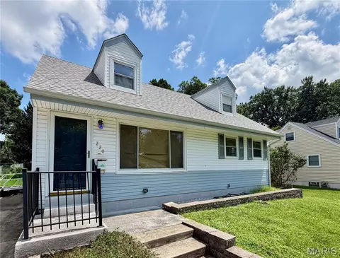 220 S Lafayette St, Florissant, MO 63031