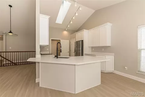 Kitchen - 537 Boulder River Dr, O'fallon, MO 63368 photo 1 of 5