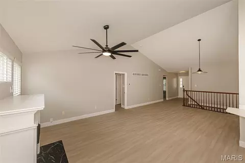 Living - 537 Boulder River Dr, O'fallon, MO 63368 photo 4 of 6