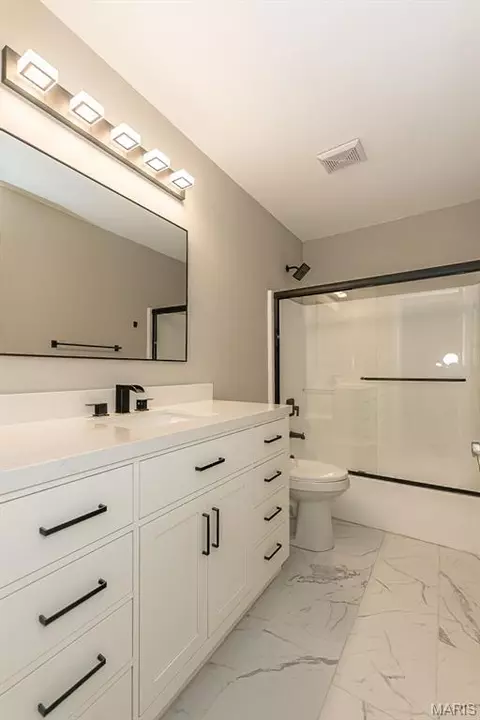 Bath - 537 Boulder River Dr, O'fallon, MO 63368 photo 4 of 4