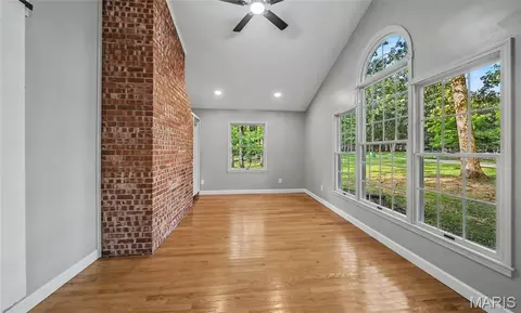 Living - 807 Lariat Ln, Rolla, MO 65401 photo 5 of 5