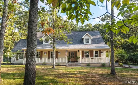 Exterior - 807 Lariat Ln, Rolla, MO 65401 photo 3 of 16
