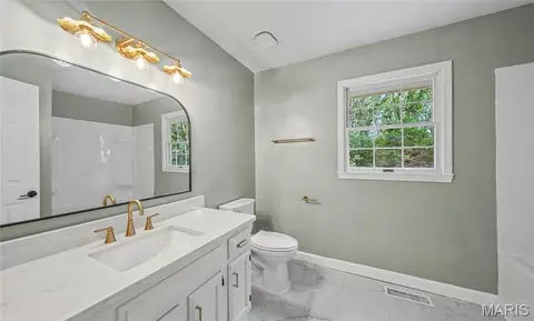 Bath - 807 Lariat Ln, Rolla, MO 65401 photo 4 of 4