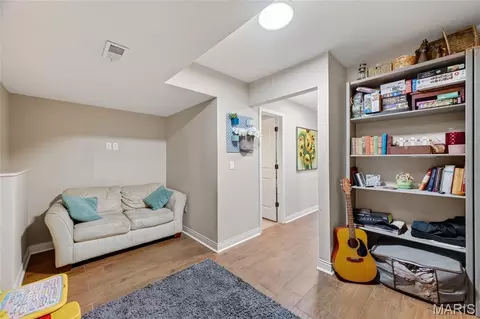 Entry Way - 120 Kale Ct, Saint Robert, MO 65584 photo 1 of 1