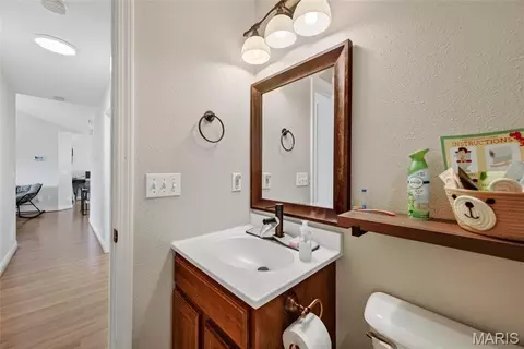 Bath - 120 Kale Ct, Saint Robert, MO 65584 photo 3 of 6