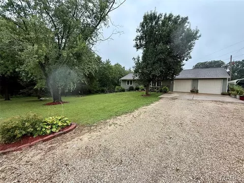 Exterior - 66 Edith Dr, Bourbon, MO 65441 photo 2 of 7