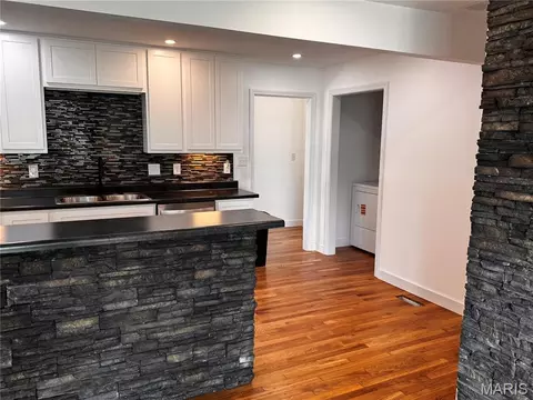 Kitchen - 445 Manion, Sullivan, MO 63080 photo 5 of 9