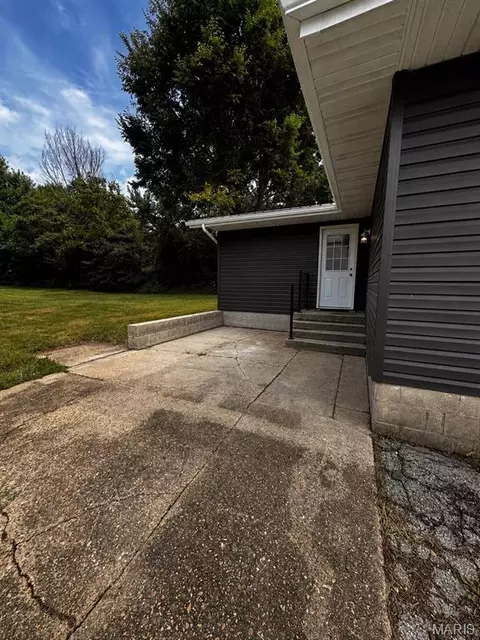 Exterior - 445 Manion, Sullivan, MO 63080 photo 2 of 2