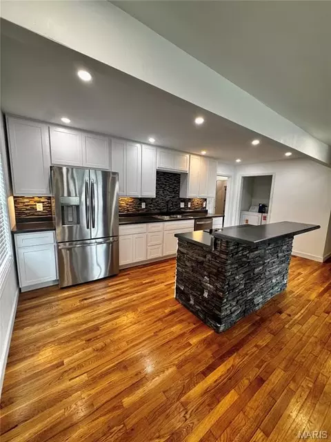 Kitchen - 445 Manion, Sullivan, MO 63080 photo 3 of 9