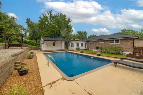 Exterior - 1439 Twin Oaks Dr, Arnold, MO 63010 photo 7 of 7