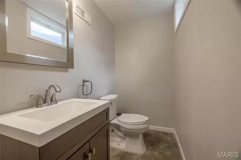 Bath - 1439 Twin Oaks Dr, Arnold, MO 63010 photo 3 of 3