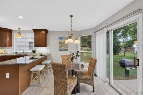 Dining - 259 Cheval Square Dr, Chesterfield, MO 63005 photo 4 of 5