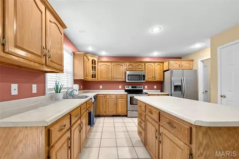 Kitchen - 815 Pecan Ln, Jackson, MO 63755 photo 1 of 4