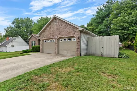 Exterior - 815 Pecan Ln, Jackson, MO 63755 photo 3 of 9