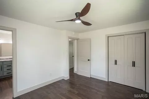 Bedroom - 804 E Main St, Richland, MO 65556 photo 7 of 7