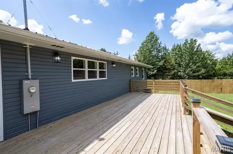 Exterior - 804 E Main St, Richland, MO 65556 photo 3 of 6