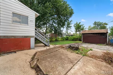 Exterior - 4717 S Compton Ave, Saint Louis, MO 63111 photo 7 of 7