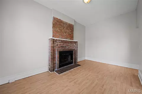 Living - 4717 S Compton Ave, Saint Louis, MO 63111 photo 5 of 7