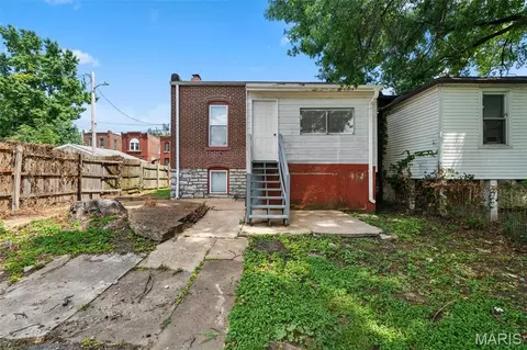 Exterior - 4717 S Compton Ave, Saint Louis, MO 63111 photo 5 of 7