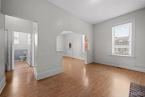 Living - 4717 S Compton Ave, Saint Louis, MO 63111 photo 3 of 7