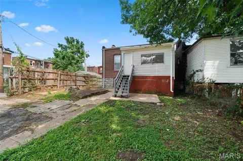 Exterior - 4717 S Compton Ave, Saint Louis, MO 63111 photo 3 of 7