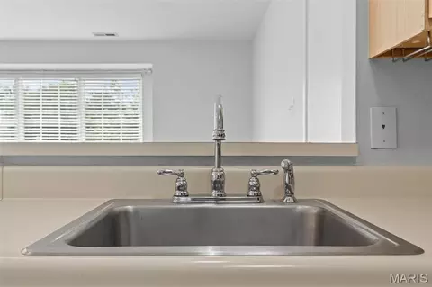 Kitchen - 1323 Holgate Dr #B, Ballwin, MO 63021 photo 2 of 4