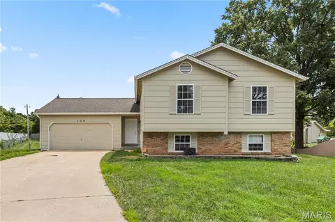 109 Golden Harvest Ct, Saint Peters, MO 63376