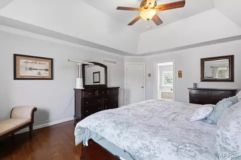 Bedroom - 688 Meramec View Dr, Eureka, MO 63025 photo 3 of 9