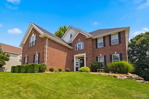 Exterior - 688 Meramec View Dr, Eureka, MO 63025 photo 2 of 12