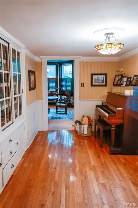 Entry Way - 201 N Jackson St, Kennett, MO 63857 photo 7 of 23