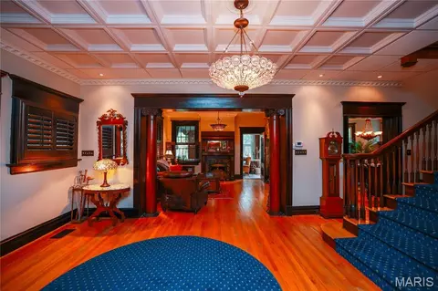 Entry Way - 201 N Jackson St, Kennett, MO 63857 photo 10 of 23