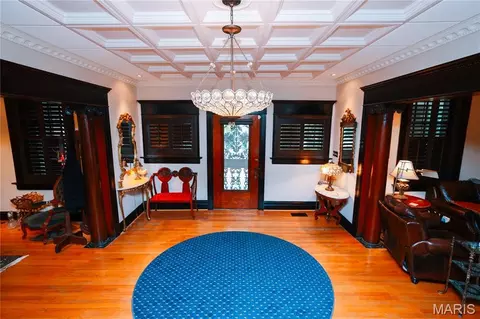 Entry Way - 201 N Jackson St, Kennett, MO 63857 photo 2 of 23